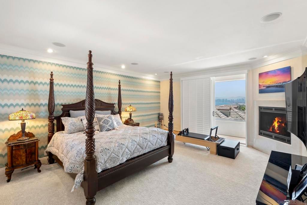 Bedroom, Fireplace, Interior, Recessed Lighting, Water