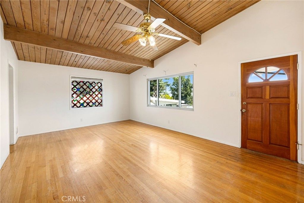 Empty room, Interior, Wooden Beams, Wooden Ceilings, Wood Texture Flooring
