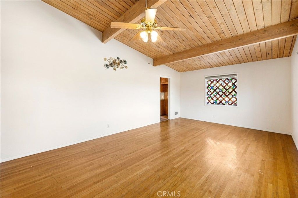 Empty room, Interior, Wooden Beams, Wooden Ceilings, Wood Texture Flooring