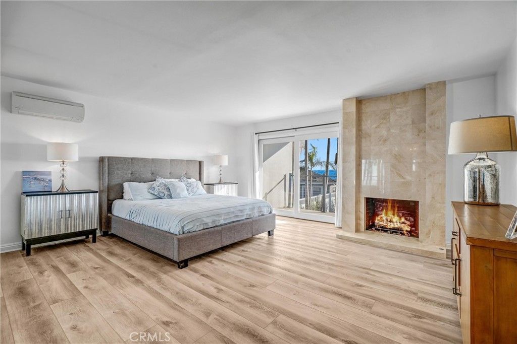 Bedroom, Fireplace, Interior, Wood Texture Flooring