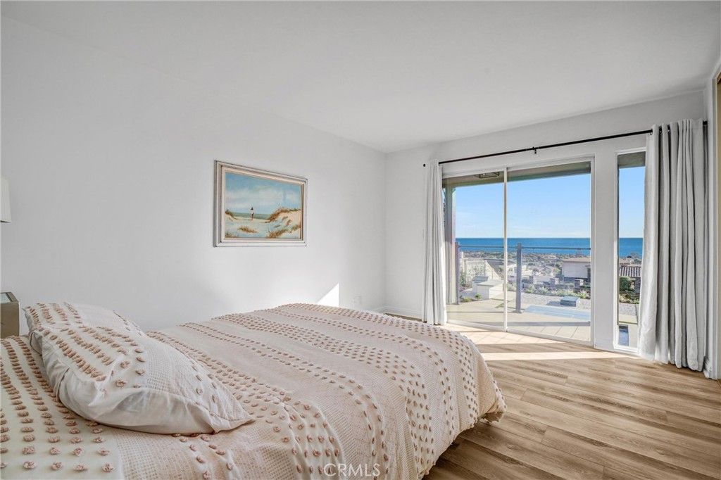 Bedroom, Interior, Water, Wood Texture Flooring