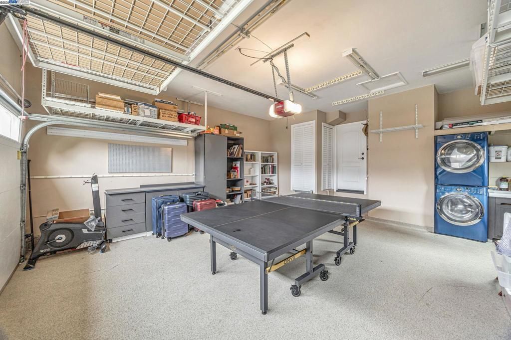 Game Room, Interior