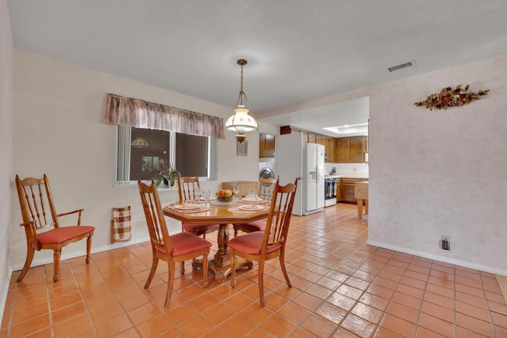 Dining room, Interior, Kitchen, Pendant Lights