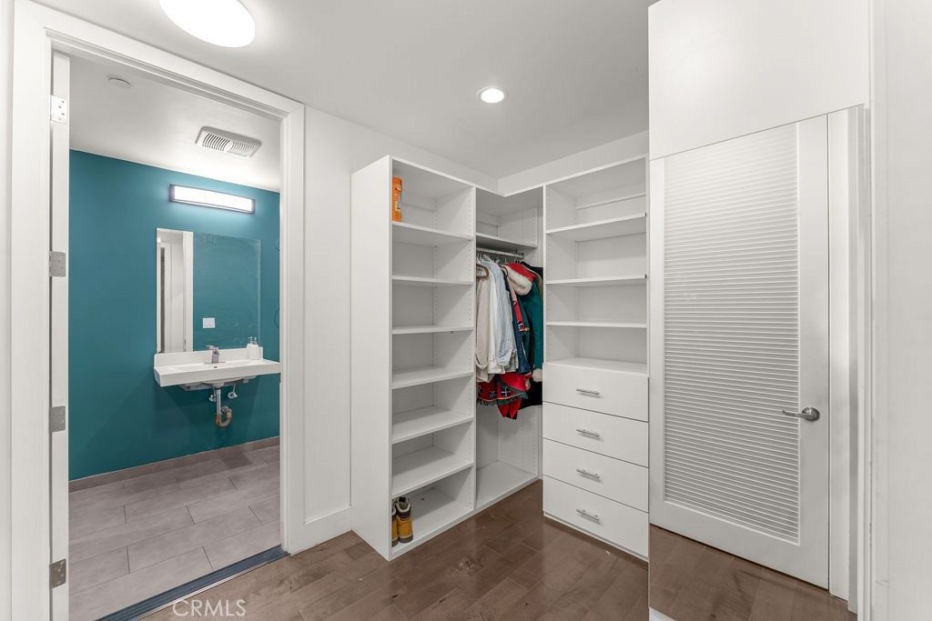 Interior, Recessed Lighting, Walk-in Closets, Wood Texture Flooring