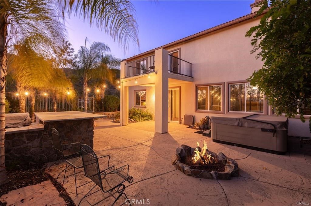 Exterior, Hot Tub
