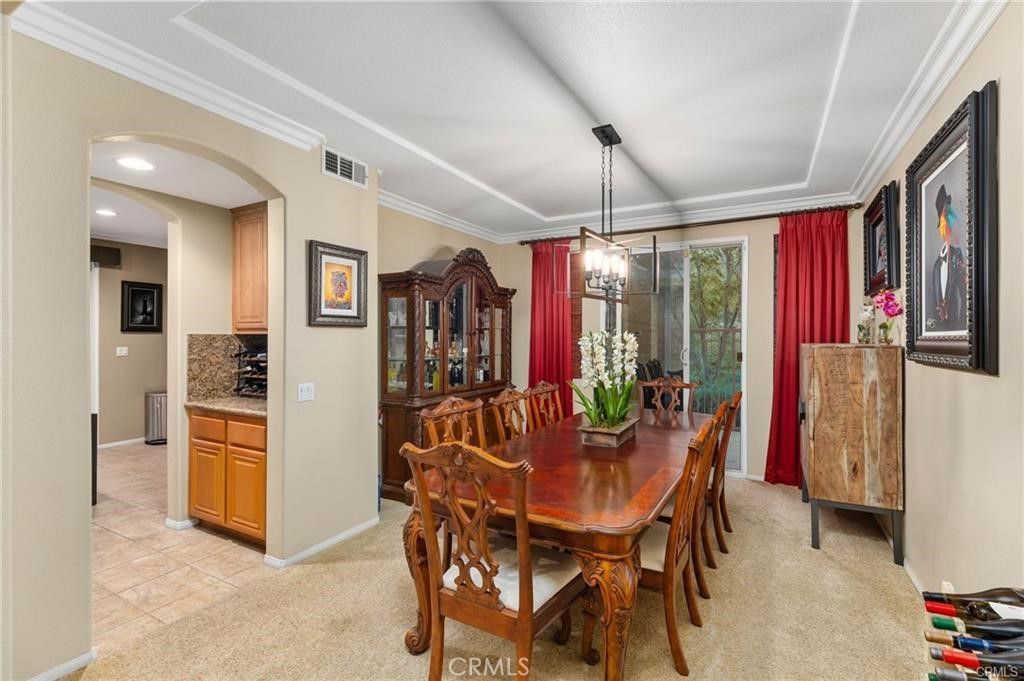 Dining room, Interior, Pendant Lights, Recessed Lighting
