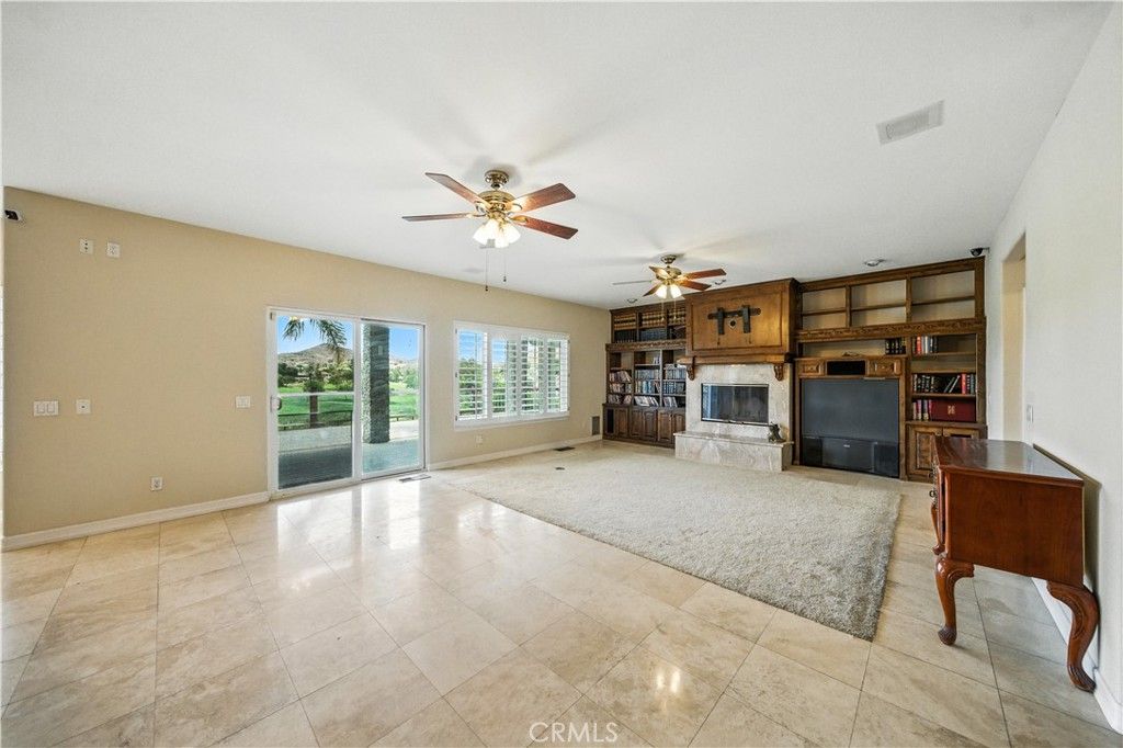 Empty room, Fireplace, Interior