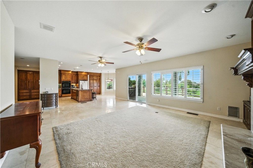 Empty room, Interior, Kitchen, Recessed Lighting