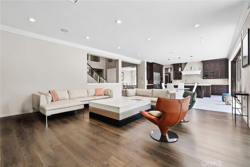 Interior, Kitchen, Living room, Recessed Lighting, Wood Texture Flooring