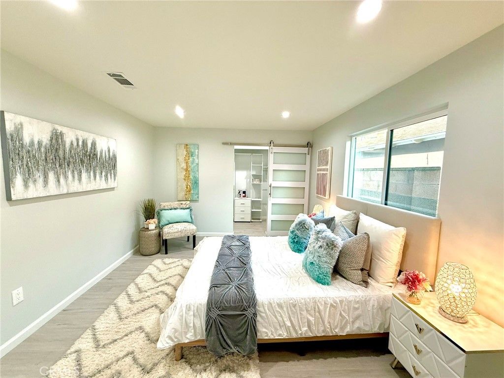 Bedroom, Interior, Recessed Lighting, Wood Texture Flooring