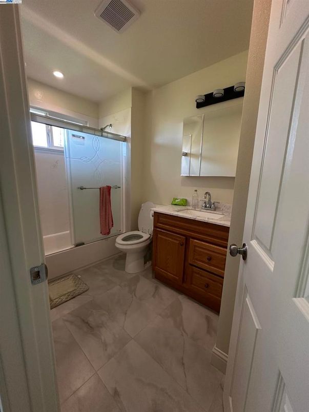 Bathroom, Interior, Marble, Recessed Lighting