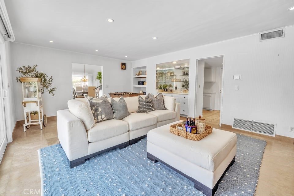 Dining room, Interior, Living room, Recessed Lighting