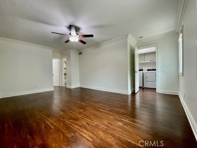 Empty room, Interior, Washer, Wood Texture Flooring