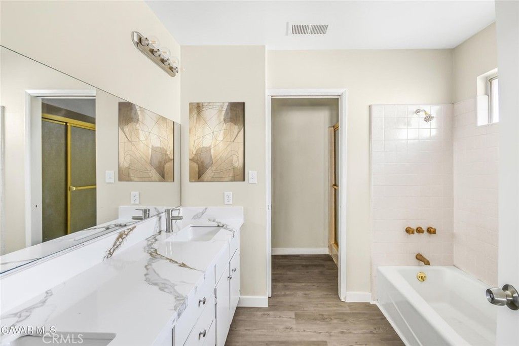 Bathroom, Dual Sink Vanities, Interior, Wood Texture Flooring