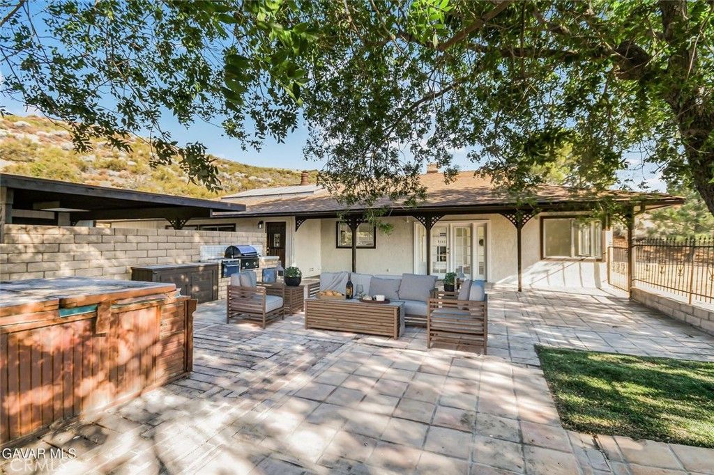 Backyard, Exterior, Hot Tub