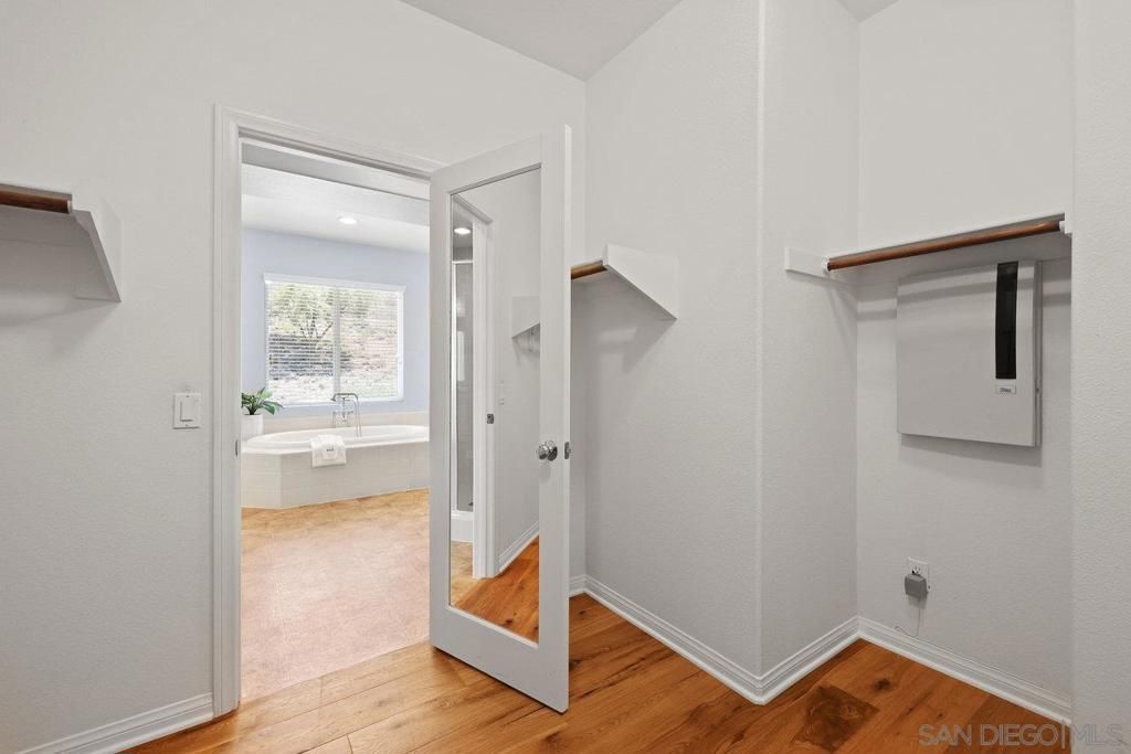 Bathroom, Interior, Recessed Lighting, Wood Texture Flooring