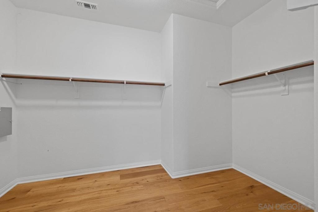 Interior, Walk-in Closets, Wood Texture Flooring