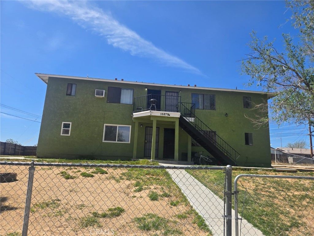 Exterior, Facade, None