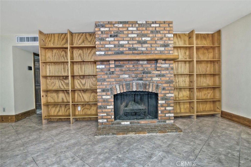Fireplace, Interior