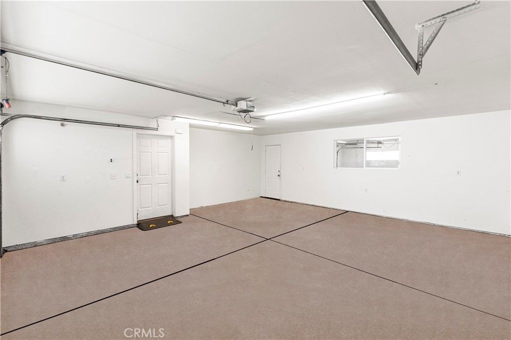 Garage, Interior
