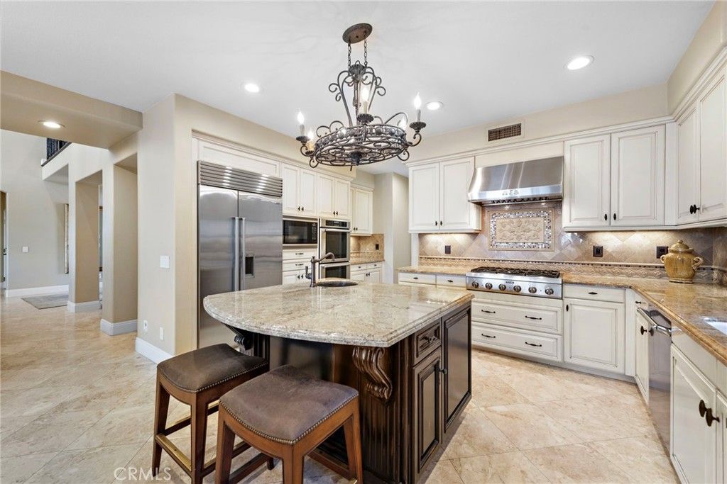 Chandelier, Interior, Kitchen, Recessed Lighting, Stainless Steel Appliances