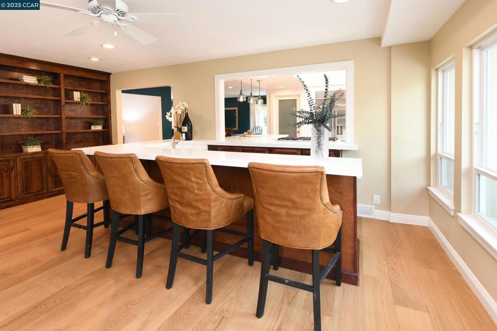 Interior, Pendant Lights, Recessed Lighting, Wood Texture Flooring