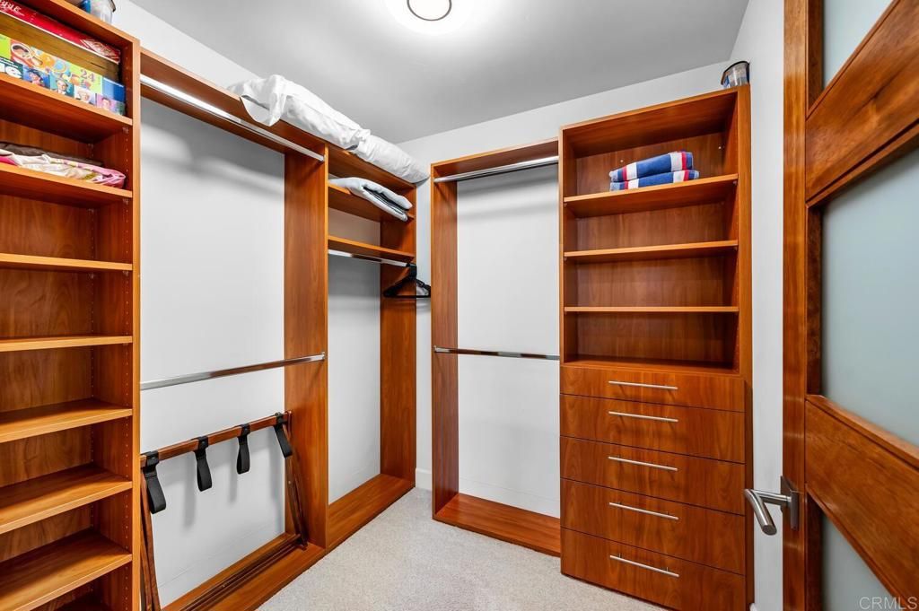 Interior, Walk-in Closets