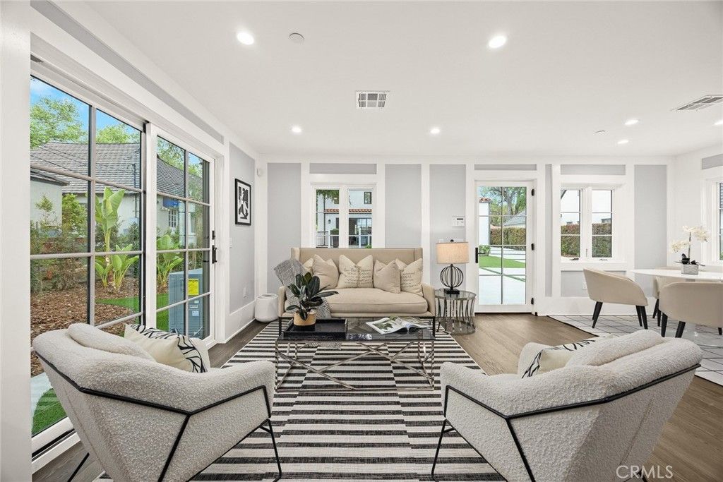 Dining room, Interior, Living room, Recessed Lighting, Wood Texture Flooring