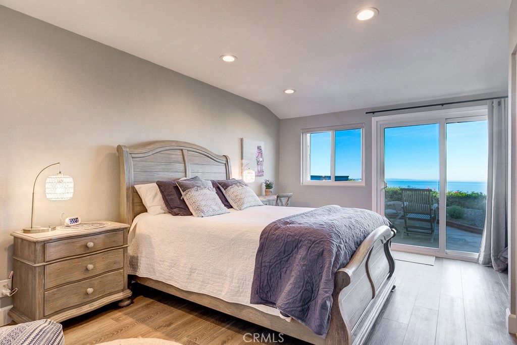 Bedroom, Interior, Recessed Lighting, Water, Wood Texture Flooring