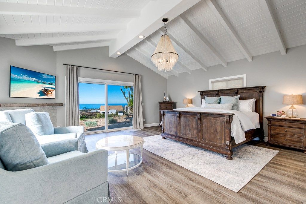 Bedroom, Chandelier, Interior, Recessed Lighting, Water, Wood Texture Flooring