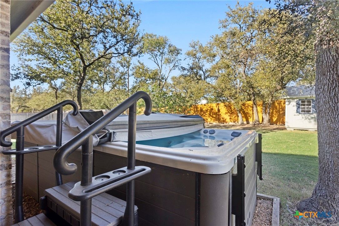 Exterior, Hot Tub