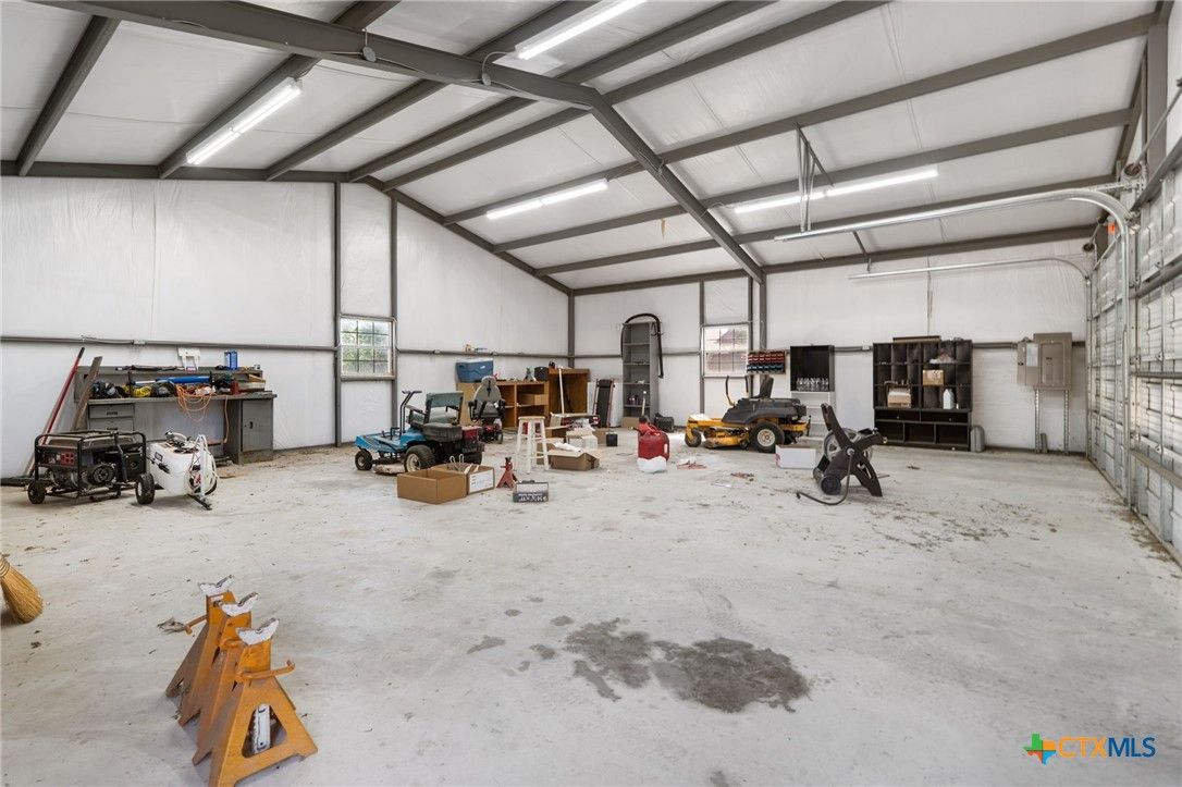 Garage, Interior