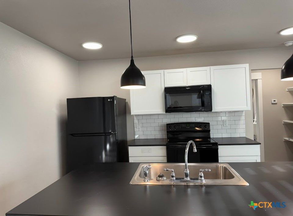Interior, Kitchen, Pendant Lights, Recessed Lighting