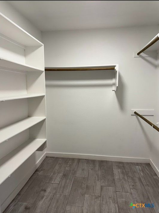 Interior, Walk-in Closets, Wood Texture Flooring