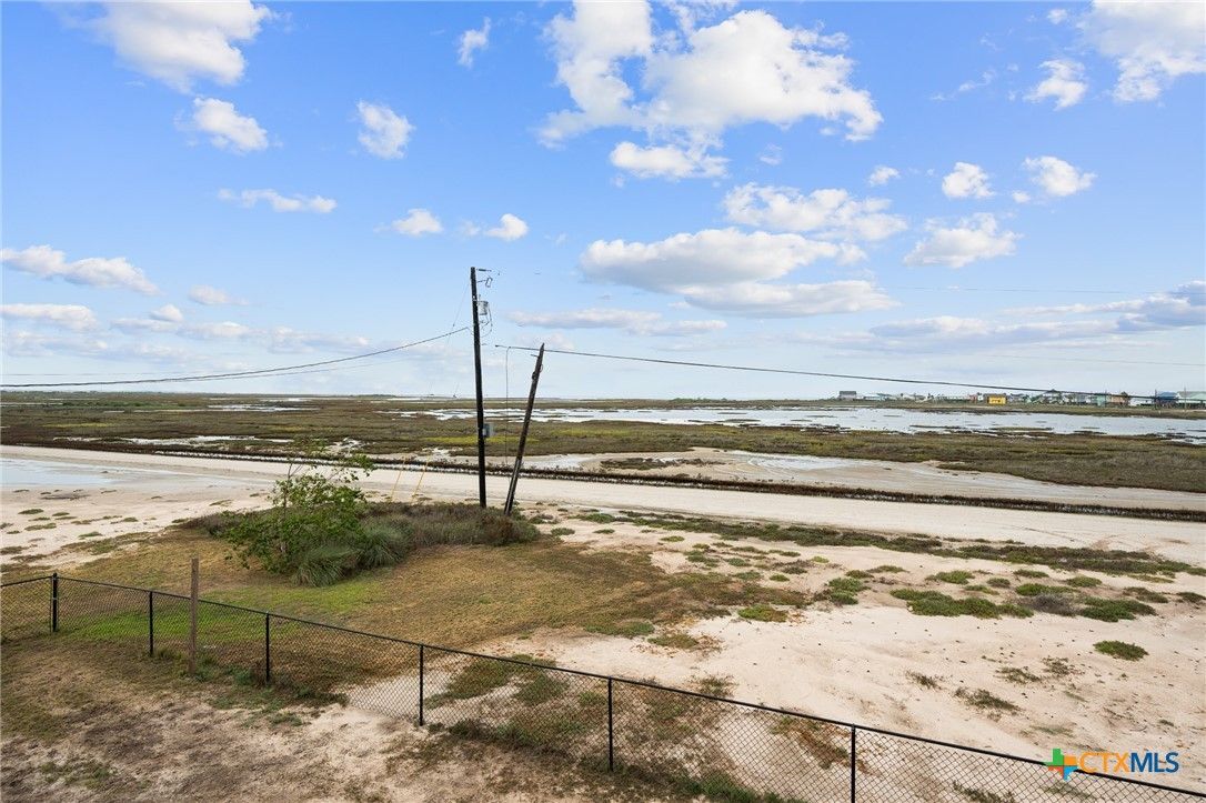 Exterior, Water