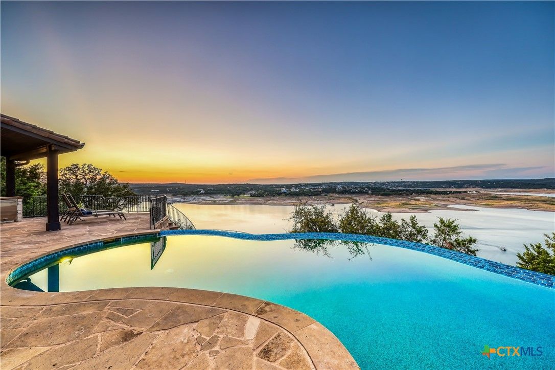 Exterior, Pool, Water