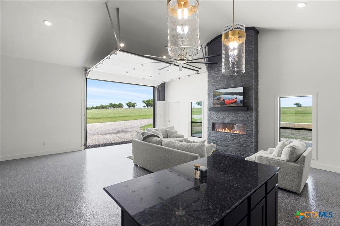 Fireplace, Interior, Living room, Pendant Lights, Recessed Lighting