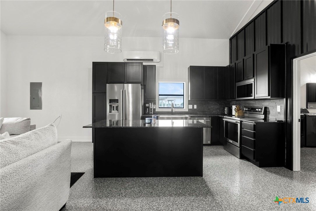 Interior, Kitchen, Pendant Lights, Stainless Steel Appliances