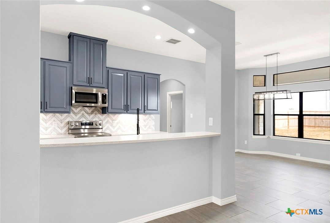 Interior, Kitchen, Pendant Lights, Recessed Lighting, Wood Texture Flooring