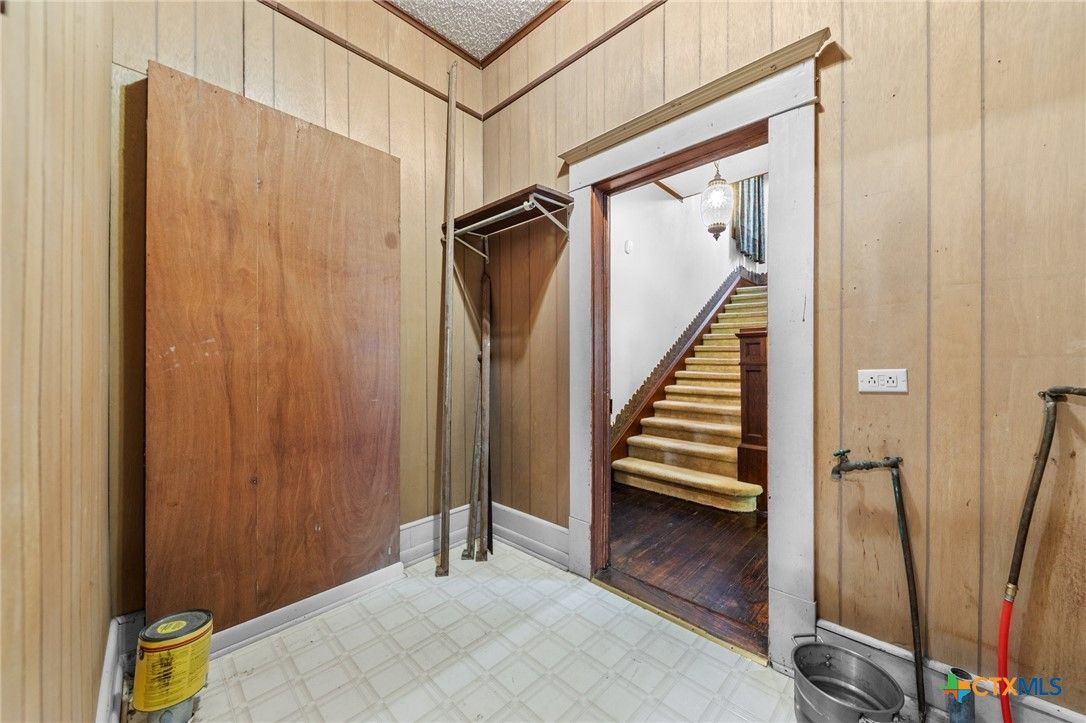 Interior, Wooden Walls