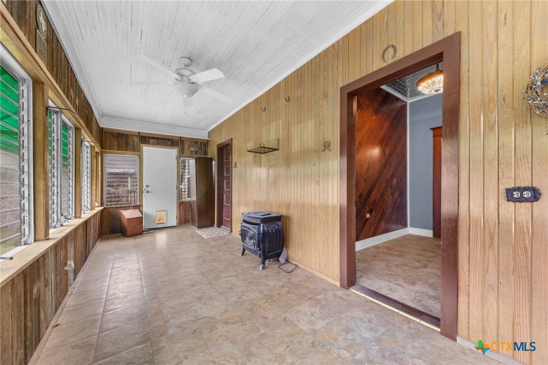 Empty room, Interior, Wooden Walls