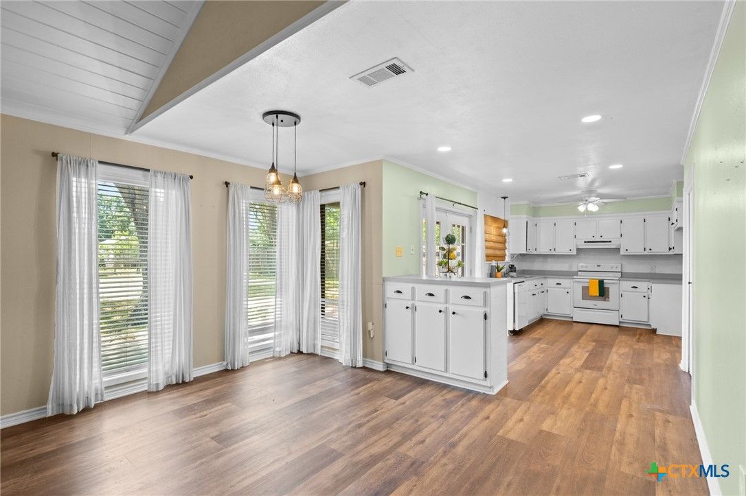Interior, Kitchen, Pendant Lights, Recessed Lighting, Wood Texture Flooring