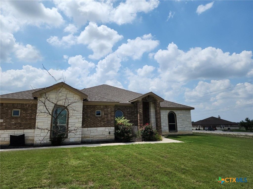 Backyard, Exterior, Facade, Brick Traditional
