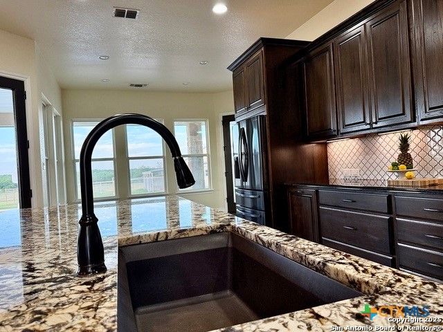 Interior, Kitchen, Recessed Lighting, Water