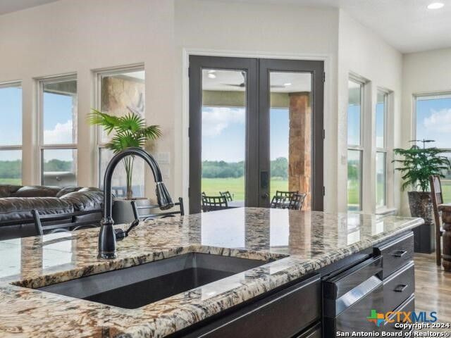 Interior, Kitchen, Recessed Lighting, Water, Wood Texture Flooring