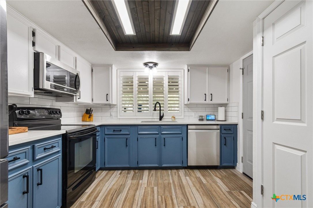Interior, Kitchen, Stainless Steel Appliances, Wooden Ceilings, Wood Texture Flooring