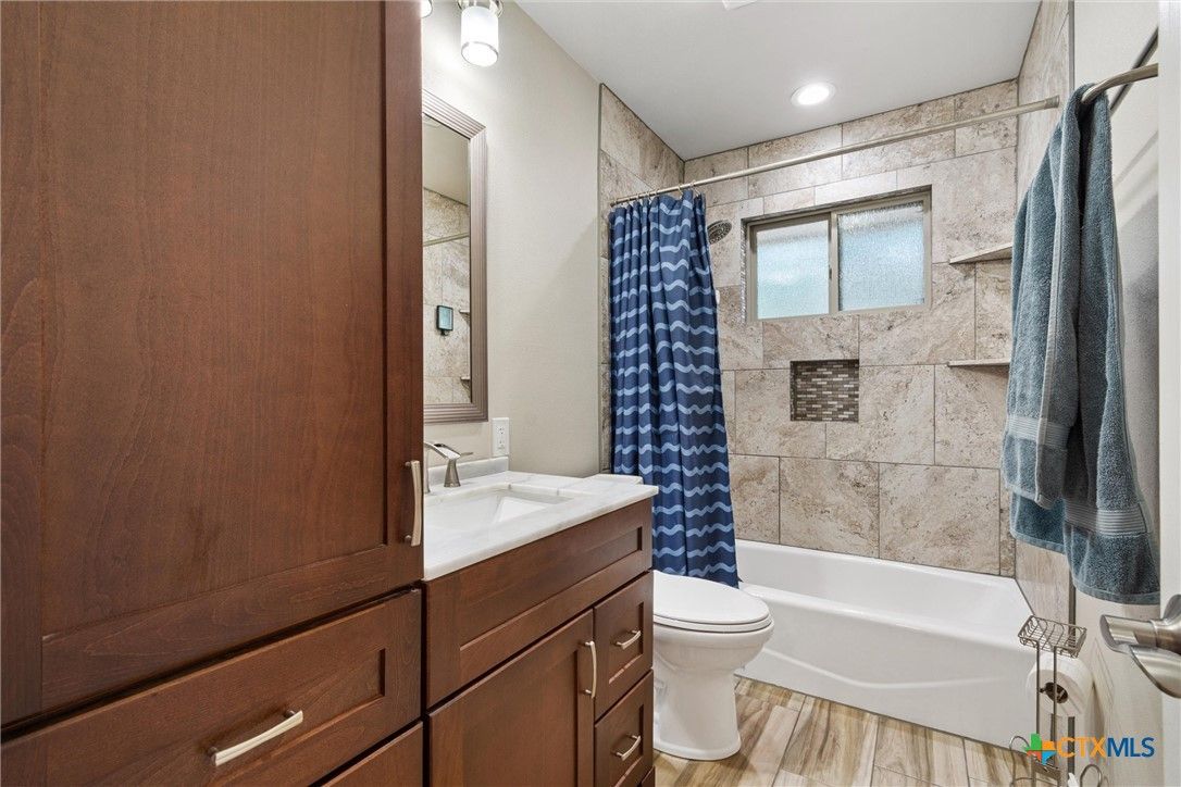 Bathroom, Interior, Recessed Lighting, Wood Texture Flooring