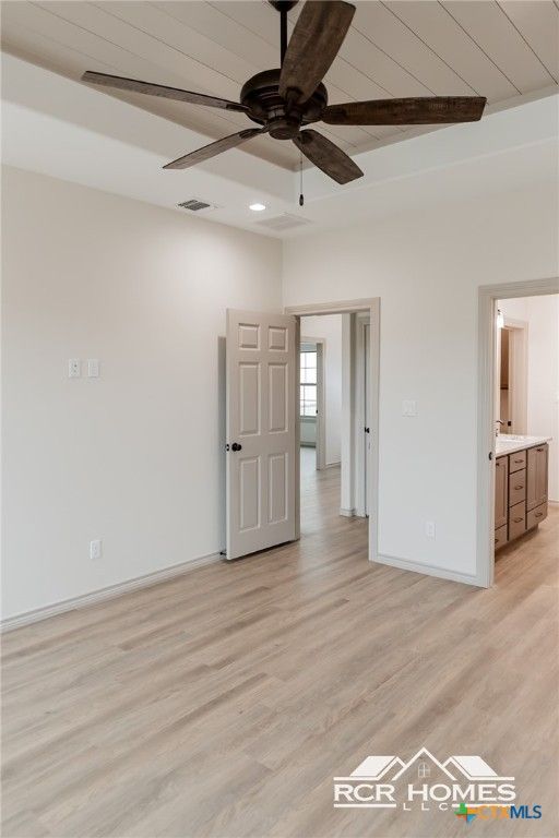 Empty room, Interior, Recessed Lighting, Wooden Beams, Wood Texture Flooring