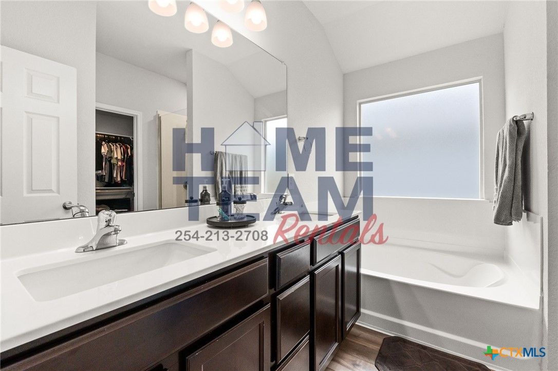 Bathroom, Dual Sink Vanities, Interior, Wood Texture Flooring