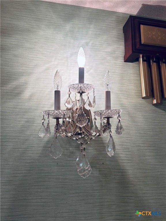 Chandelier, Interior